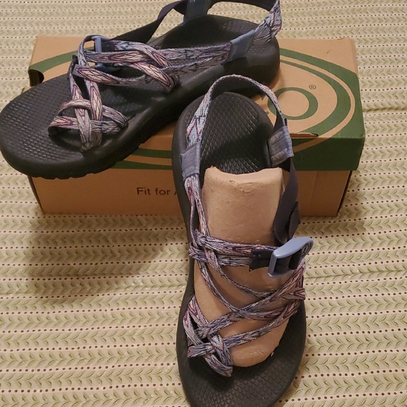 Chaco's Zcloud 2 Stylish Women's Sandals in Black‎ and Laced Agua - Picture 3 of 10